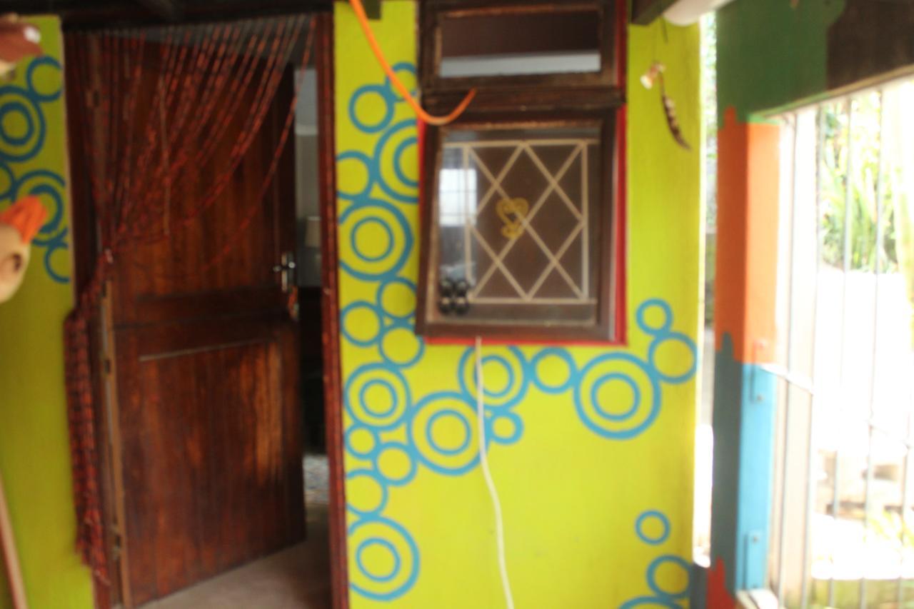 Sensayuma Backpackers Hostel Tugela Mouth Buitenkant foto